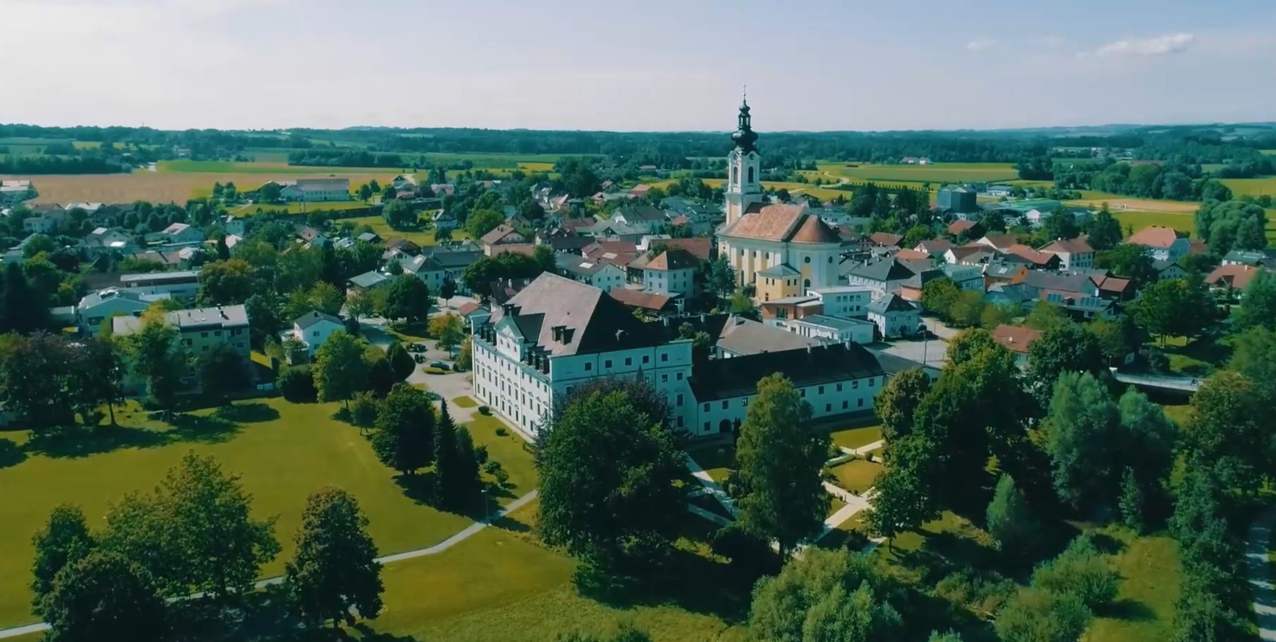 Luftbild Schloss Zell an der Pram, © Bildungsschlösser OÖ